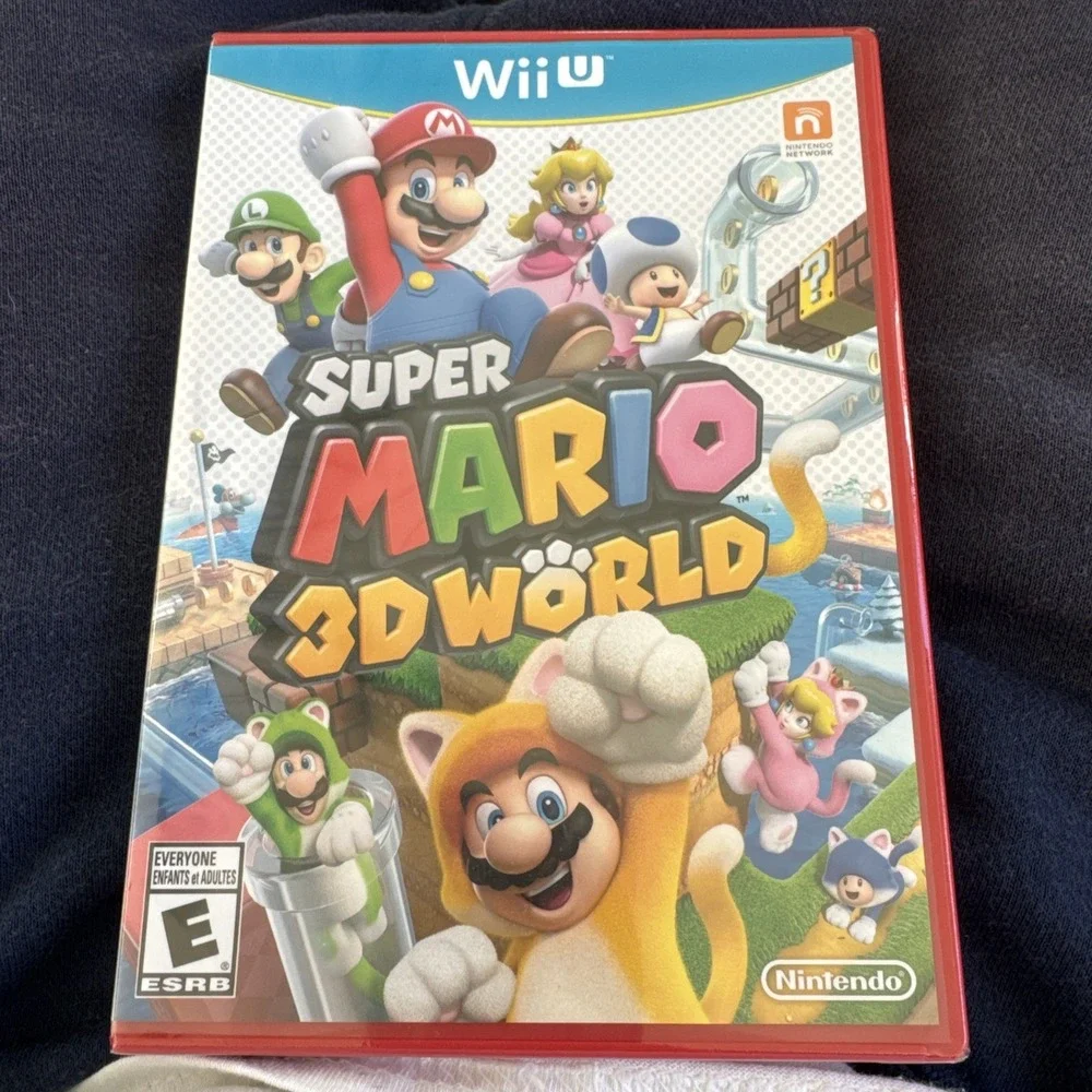 Super Mario 3D World Nintendo‎ Wii U, 2013 Red Case New Sealed